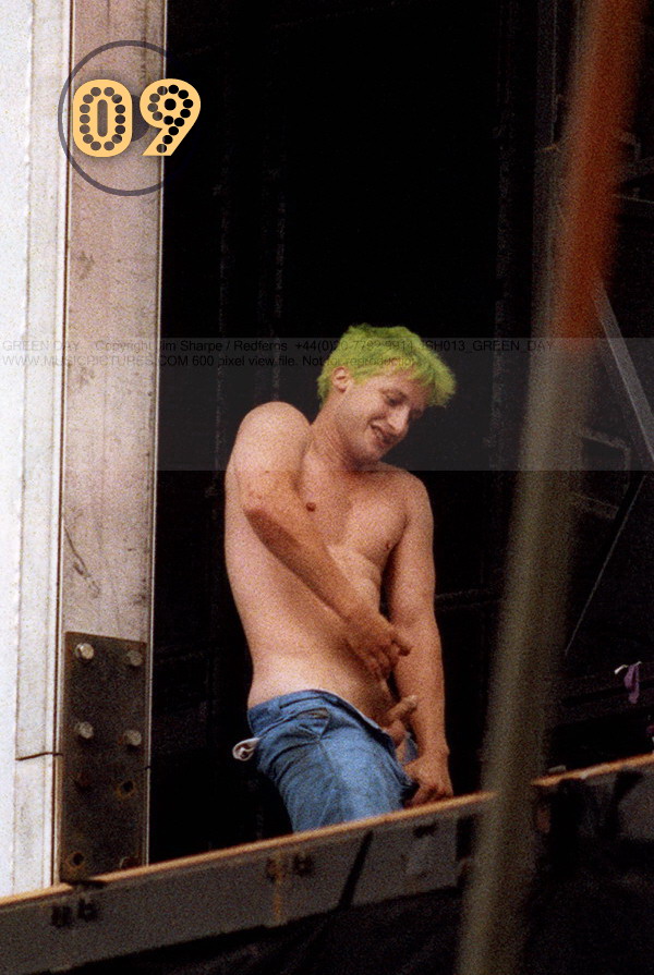 Day green naked picture Male masturbation taught by women